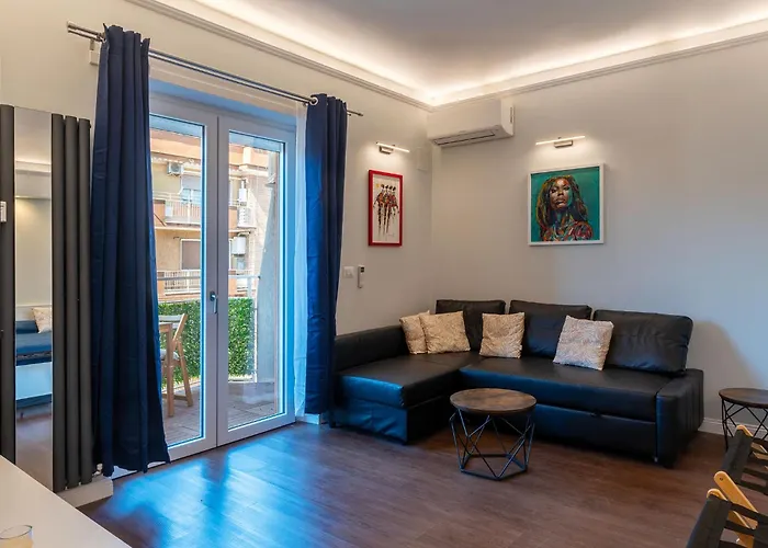 Guesthost - Cozy With Vatican View Balcony * Roma