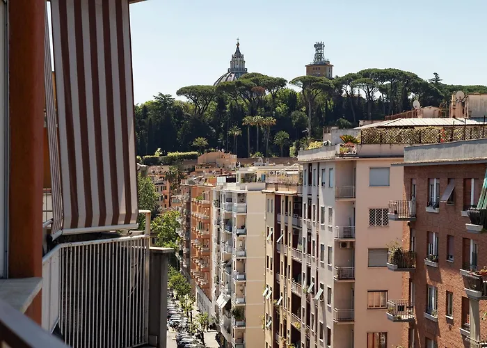 Guesthost - Cozy With Vatican View Balcony Roma